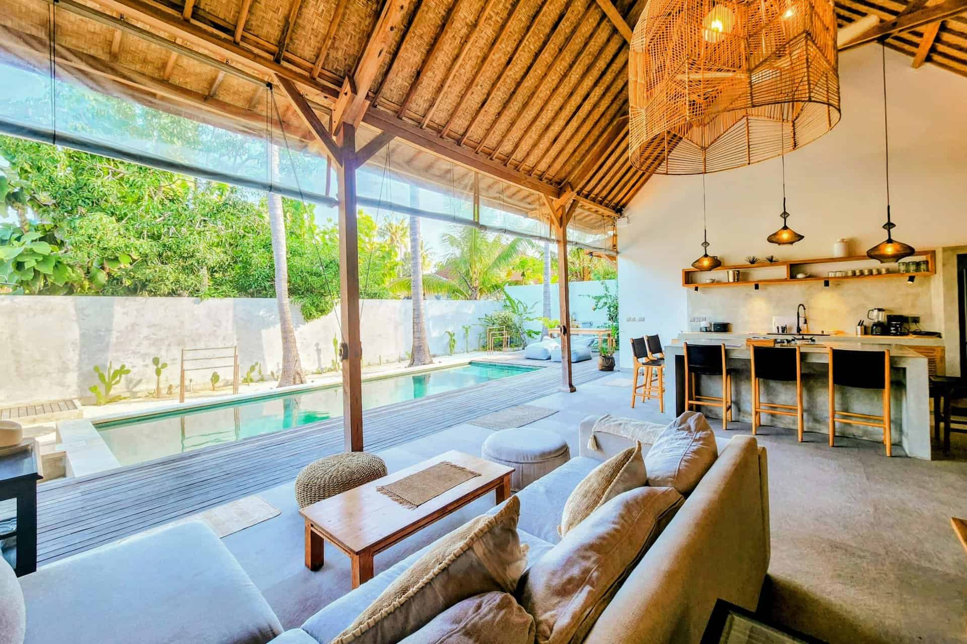 MODERN 2 BEDROOM VILLA FOR SALE LEASEHOLD IN NUSA LEMBONGAN BE-682 